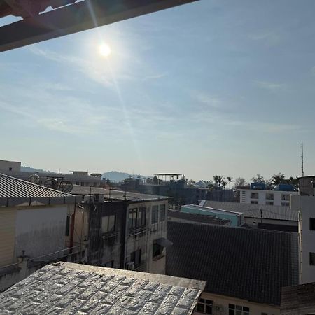 Happy Holidays Hotel Patong Exterior foto